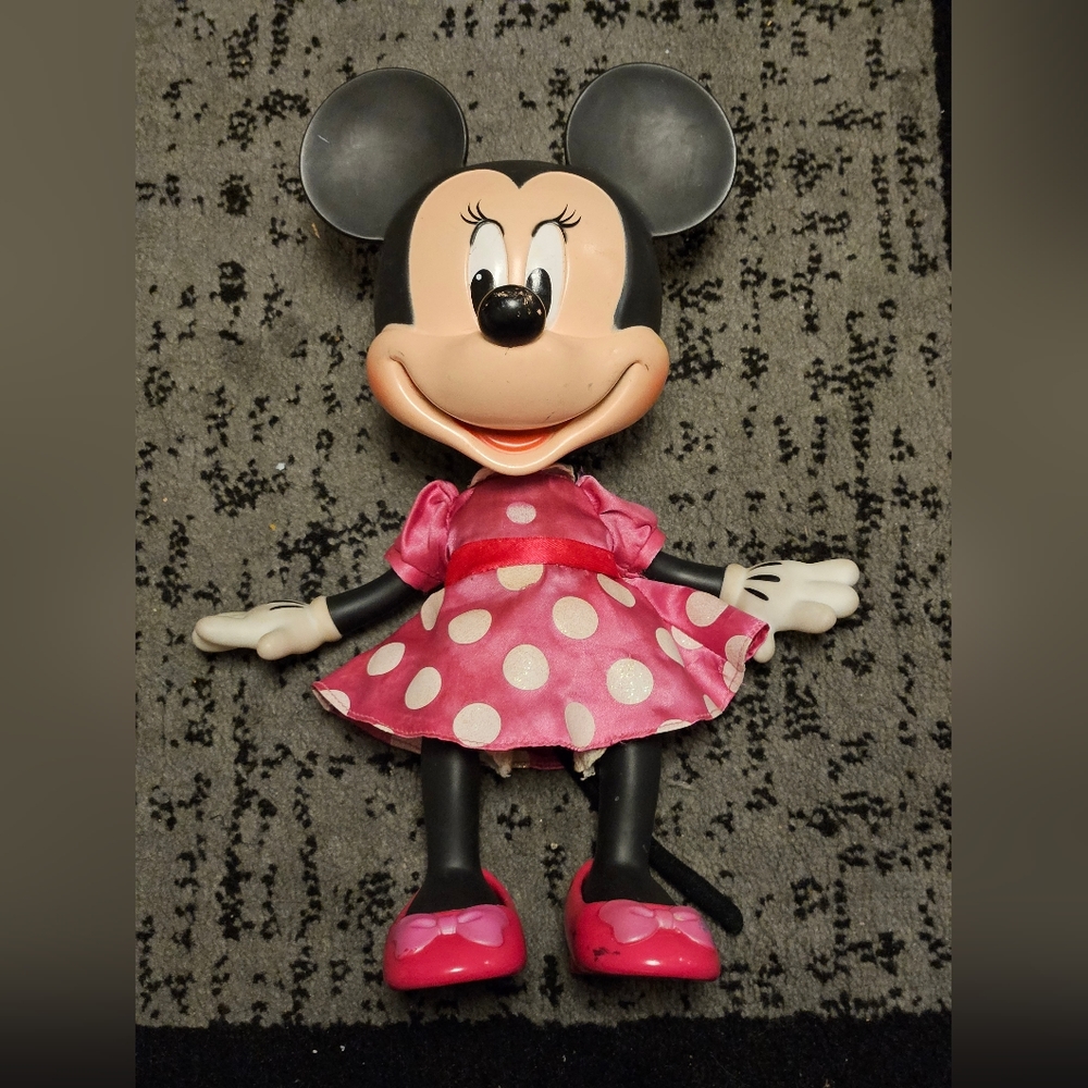 Minnie Mouse 13 inch doll